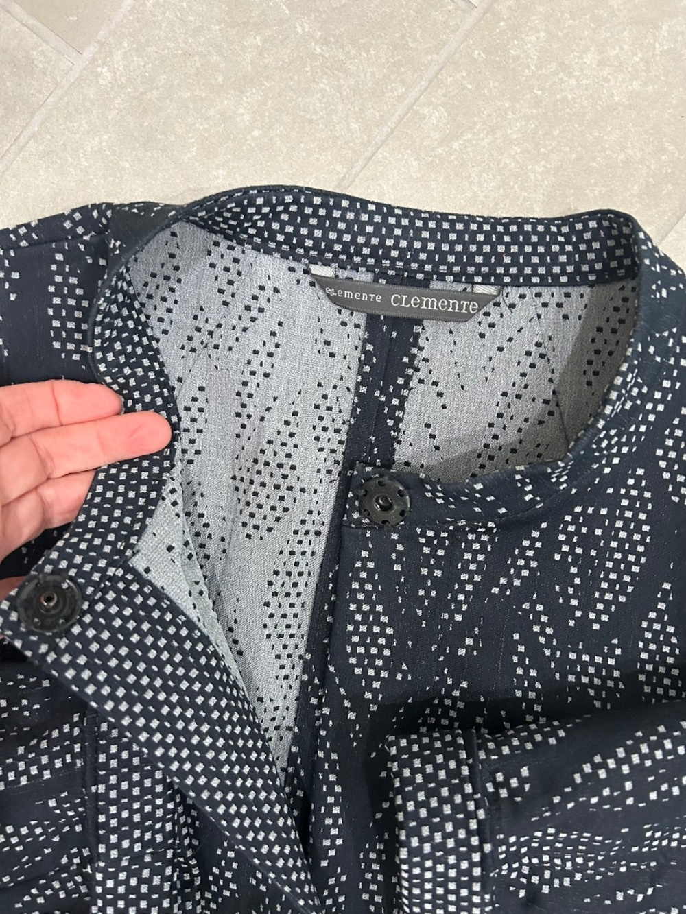 Elemente Clemente XL women’s raincoat navy & white flip sleeve EUC snap front